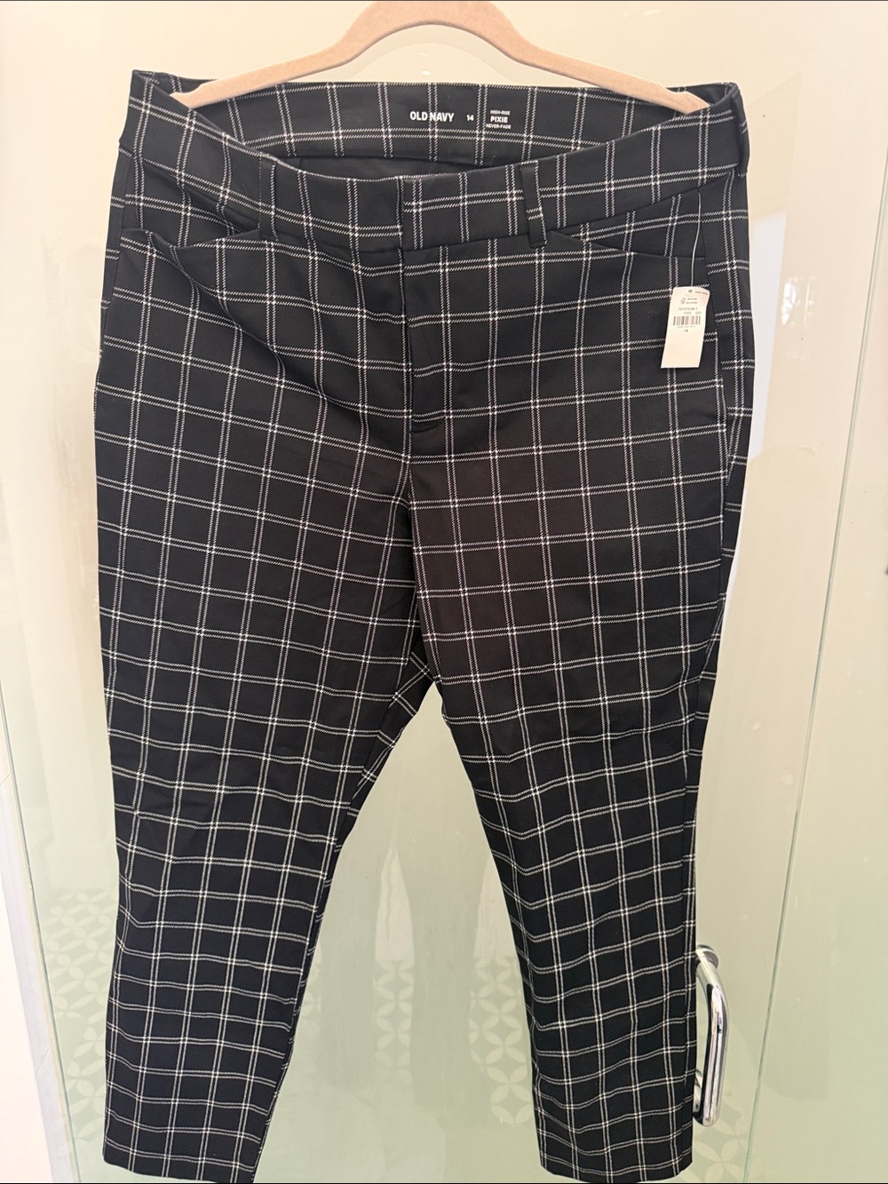 Old Navy Black Plaid Men’s Chinos